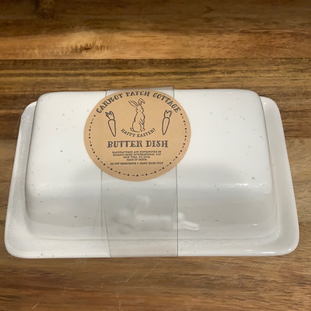 Easter Carrot Patch Cottage Butter Dish Brand New.